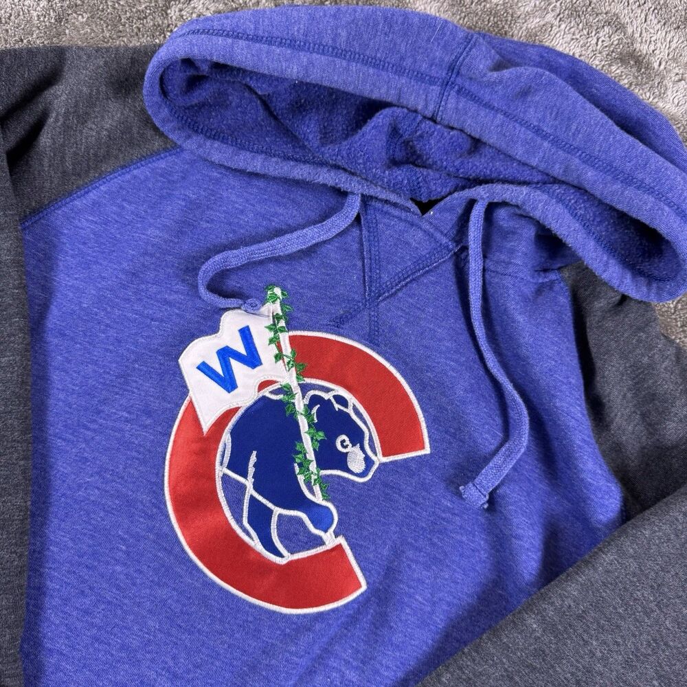 MLB District Chicago Cubs W Flag Logo Womens Hoodie - 2XL